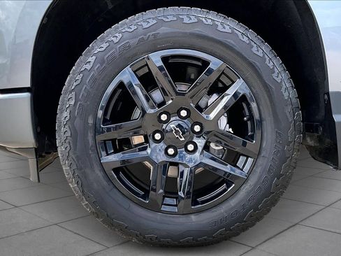 Used 2023 Chevrolet Silverado 1500 RST image 10