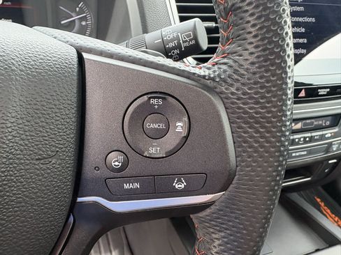 Certified 2025 Honda Passport TrailSport image 16