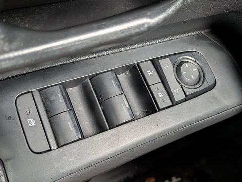 Used 2024 Toyota Tacoma SR RWD image 23