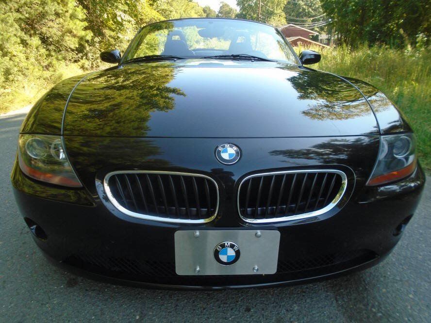 Used 2003 BMW Z4 2.5i RWD image 2