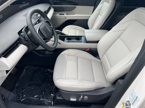 New 2026 Lincoln Nautilus Premier AWD/4WD image 10