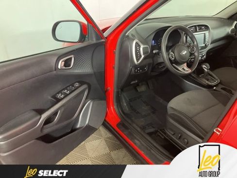 Used 2021 Kia Soul S FWD image 10