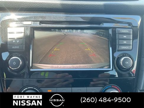 Used 2018 Nissan Rogue S FWD image 15