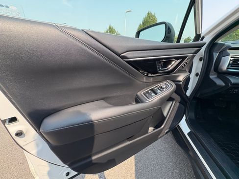Used 2020 Subaru Outback Limited AWD/4WD image 13
