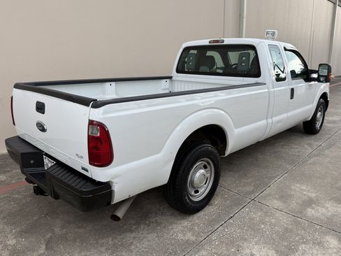 Used 2011 Ford F250 XL w/ PWR Equipment Group RWD image 3