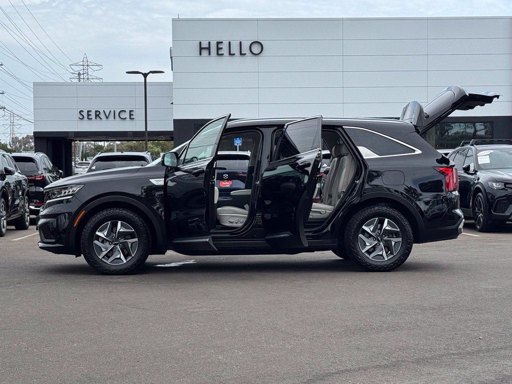 Used 2023 Kia Sorento EX w/ Panoramic Sunroof Package FWD image 28