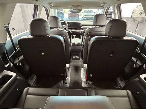 Used 2024 Kia Telluride S FWD image 42