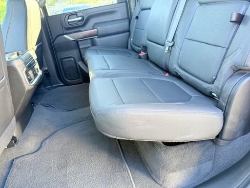 Used 2023 GMC Sierra 2500 SLT w/ SLT Premium Package image 15