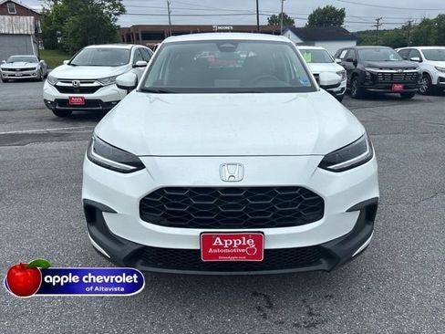 Used 2023 Honda HR-V LX image 2