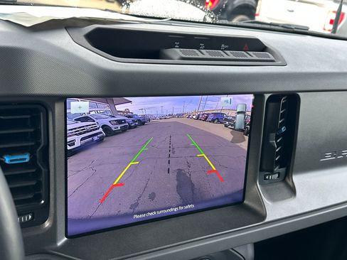 Used 2024 Ford Bronco Black Diamond image 13