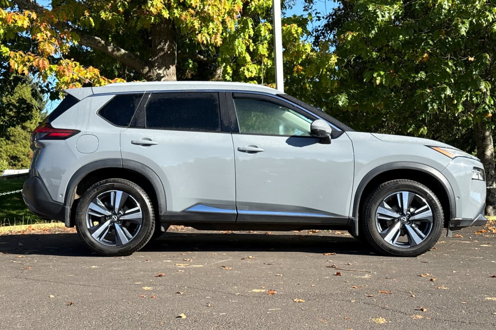 Used 2022 Nissan Rogue SL w/ SL Premium Package AWD/4WD image 8