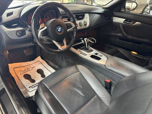 Used 2009 BMW Z4 sDrive35i RWD image 11