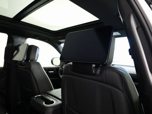 Used 2026 GMC Yukon AT4 Ultimate w/ LPO, Floor Liner Package image 12