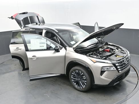 New 2026 Nissan Rogue Platinum w/ Platinum Premium Package image 38