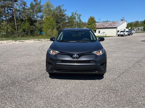 Used 2017 Toyota RAV4 LE w/ All Weather Liner Package AWD/4WD image 7