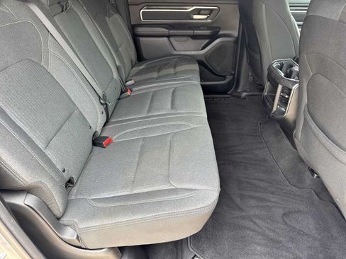 Used 2019 RAM 1500 Big Horn AWD/4WD image 19