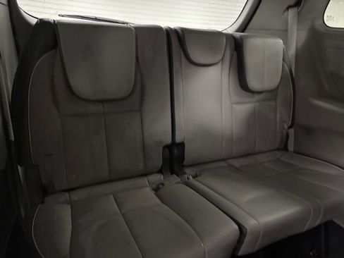 Used 2018 Kia Sedona LX w/ LX Essentials Premium Package image 20