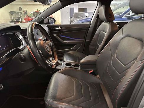 Used 2020 Volkswagen Jetta GLI Autobahn FWD image 12