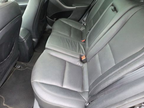 Used 2013 Hyundai Elantra GT w/ Style Pkg FWD image 8