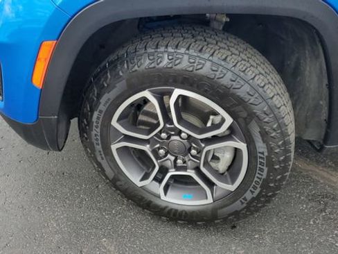 Certified 2023 Jeep Grand Cherokee Trailhawk AWD/4WD image 4