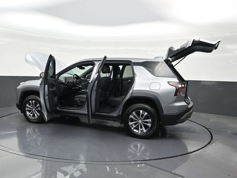 Used 2026 Chevrolet Equinox LT image 36