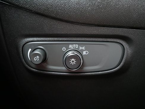 Used 2023 Chevrolet Equinox LT AWD/4WD image 26