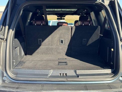 Used 2022 Ford Expedition Max Limited image 4
