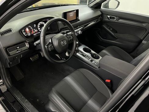 Used 2025 Honda Civic Sport image 22