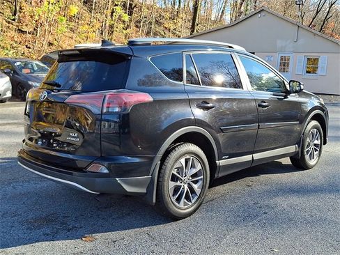 Used 2016 Toyota RAV4 XLE image 8