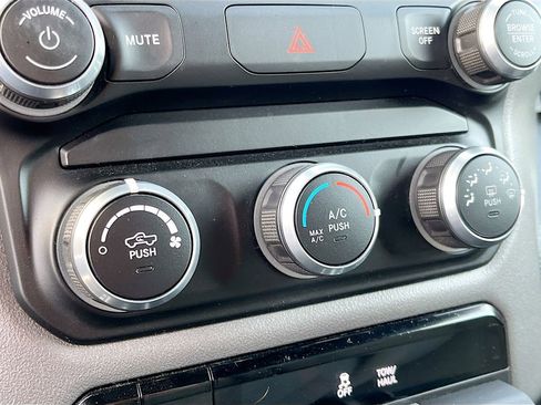 Used 2022 RAM 1500 Big Horn image 15