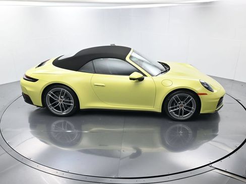 Certified 2025 Porsche 911 Carrera RWD image 31