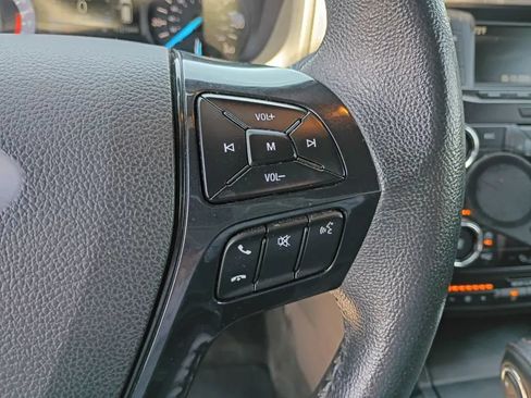 Used 2018 Ford Explorer XLT FWD image 16