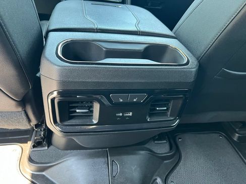 Used 2024 GMC Sierra 2500 AT4 w/ Technology Package AWD/4WD image 26
