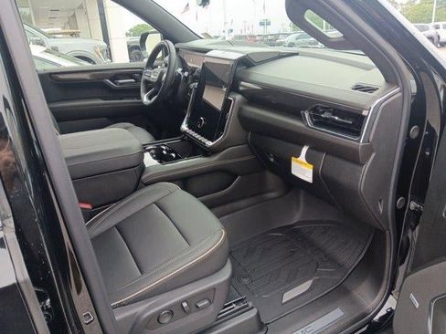New 2026 GMC Yukon XL Elevation AWD/4WD image 19