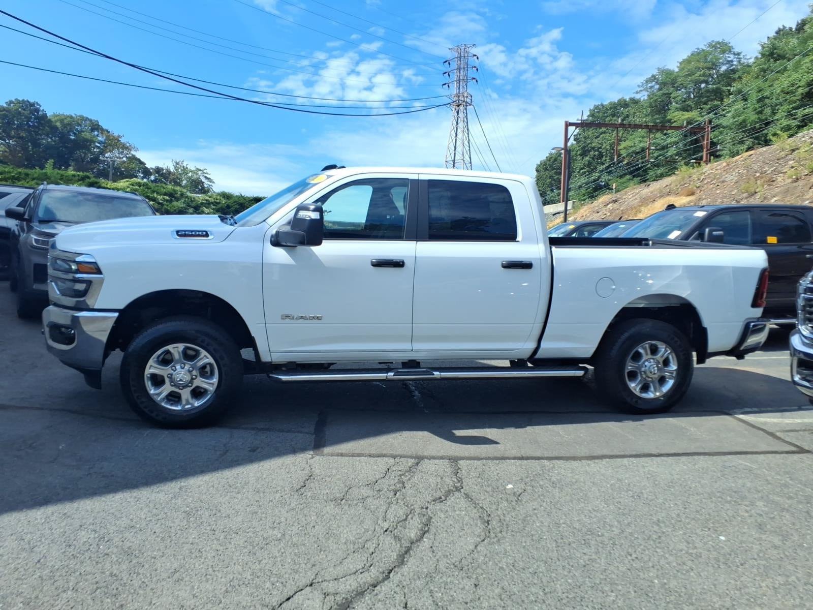 Used 2026 RAM 2500 Big Horn AWD/4WD image 8