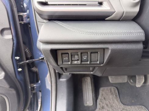 Used 2023 Subaru Outback Limited image 20