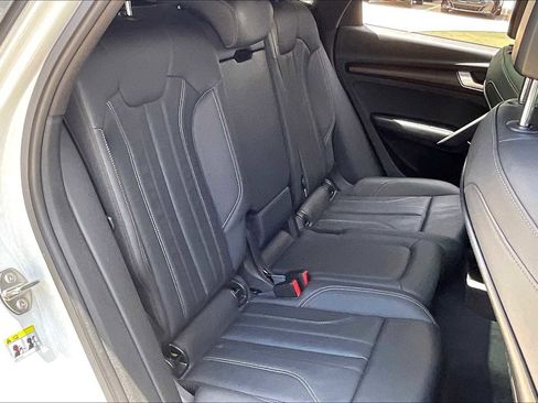 Used 2021 Audi Q5 2.0T Premium w/ Convenience Package image 18