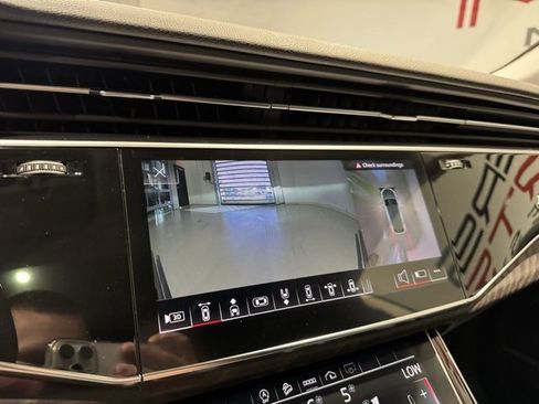 Used 2022 Audi Q8 Premium Plus image 28