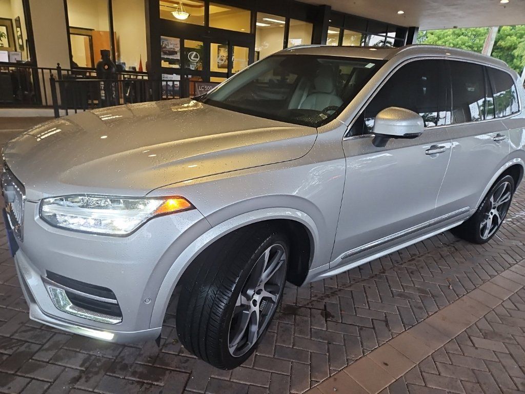 Used 2022 Volvo XC90 T6 Inscription w/ Advanced Package AWD/4WD image 3