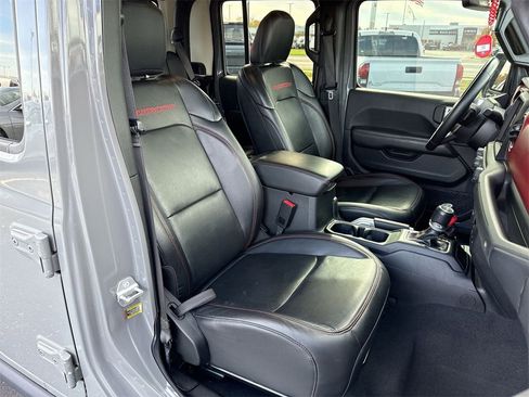 Used 2020 Jeep Gladiator Rubicon image 25