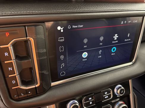 Used 2024 GMC Yukon XL Denali AWD/4WD image 44