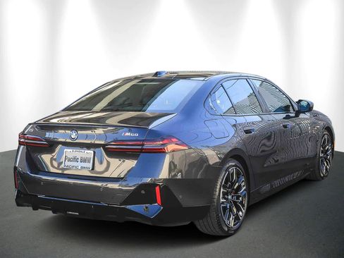 Used 2025 BMW i5 M60 w/ Executive Package image 6