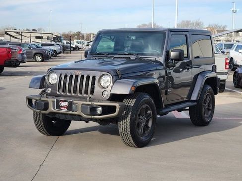 Used 2017 Jeep Wrangler 75th Anniversary image 10