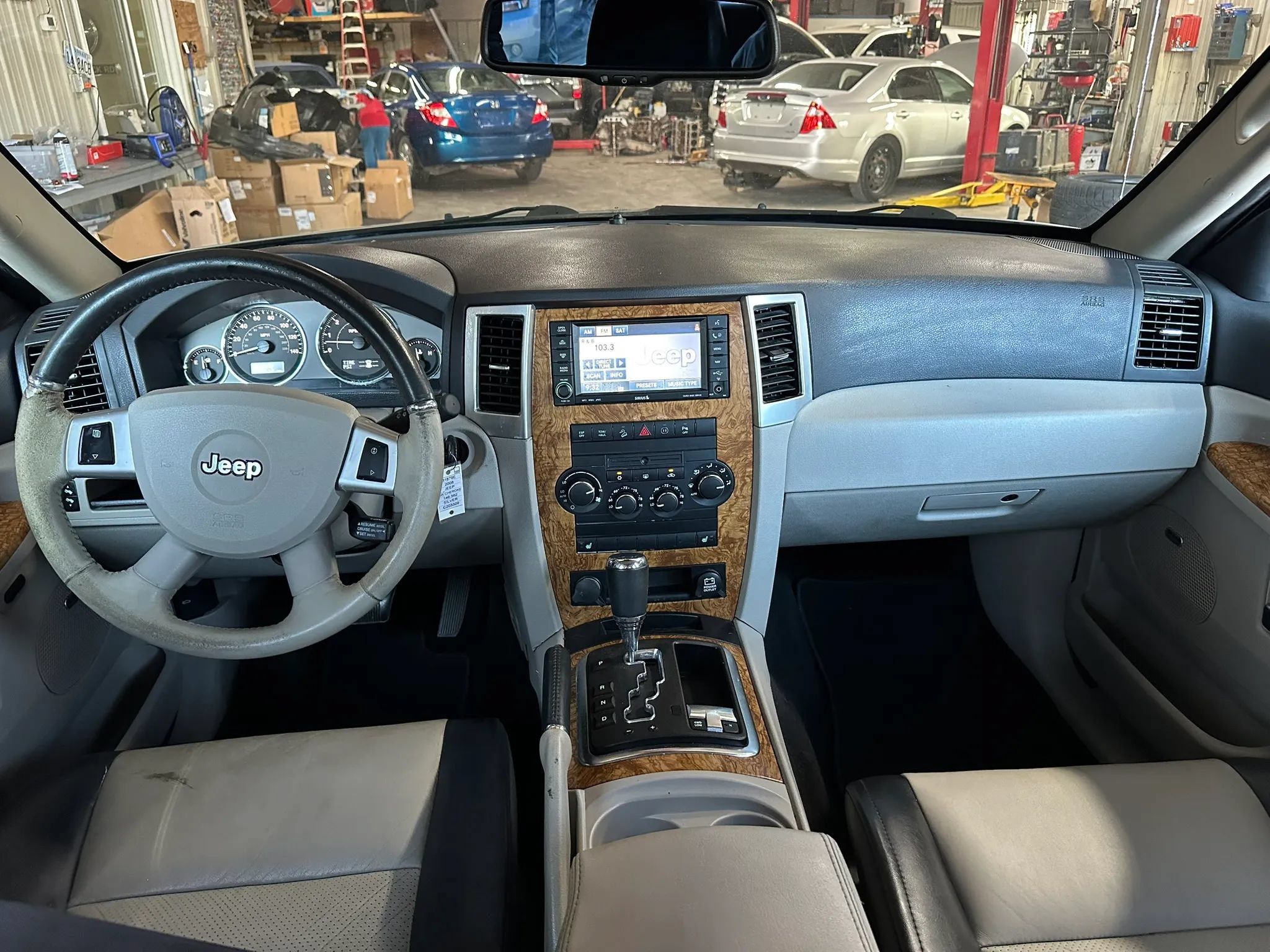 Used 2008 Jeep Grand Cherokee Limited AWD/4WD image 14