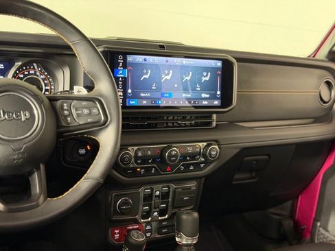 Used 2024 Jeep Wrangler Unlimited Rubicon 392 AWD/4WD image 21