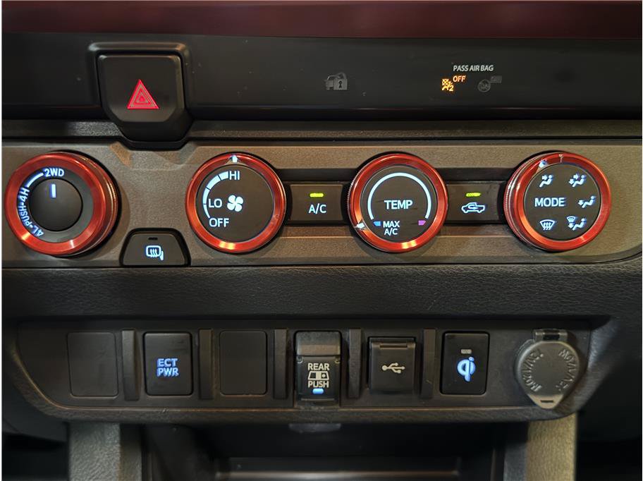 Used 2020 Toyota Tacoma TRD Sport AWD/4WD image 20