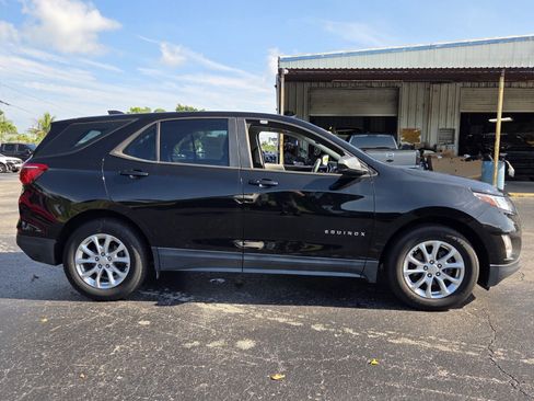 Certified 2020 Chevrolet Equinox LS FWD image 6