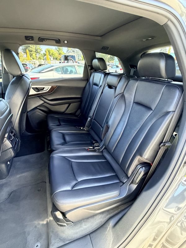 Used 2019 Audi Q7 2.0T Premium w/ Convenience Package AWD/4WD image 22