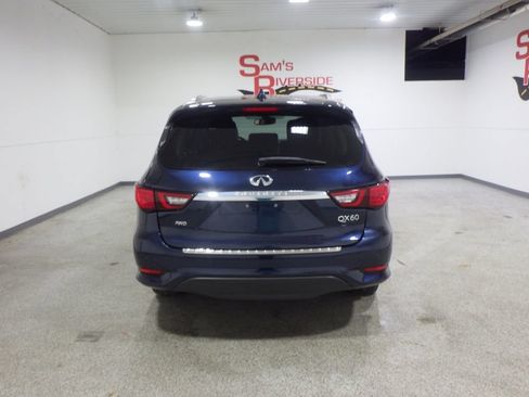 Used 2020 INFINITI QX60 Luxe w/ Essential Package AWD/4WD image 3