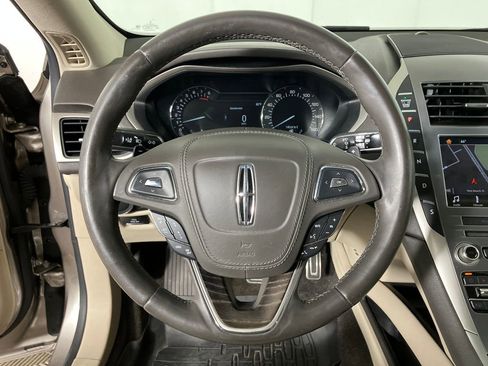 Used 2018 Lincoln MKZ Select w/ Technology Package image 17